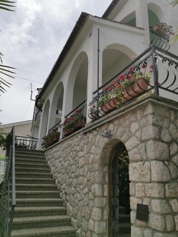 Apartment Dasek Ii, Njivice Eksteriør bilde