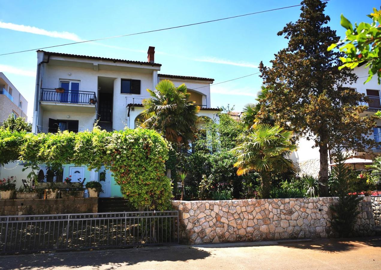 Apartment Dasek Ii, Njivice Eksteriør bilde